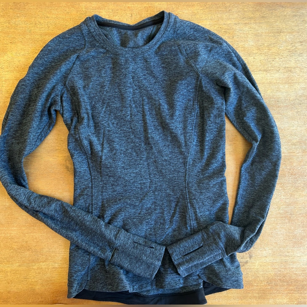 LuluLemon running long sleeve
